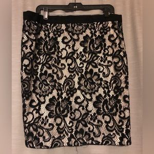 Lace pencil skirt